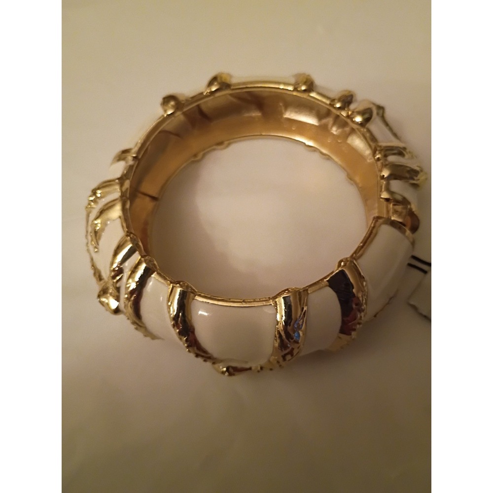 NWT Bracelet Sequin Nordstrom Cream White Enamel Gold Tone Bangle Rhinestones